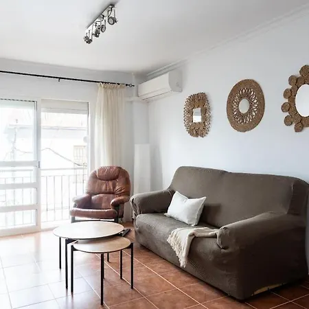 Centrico A 250 Metros De La Playa Фуэнхирола